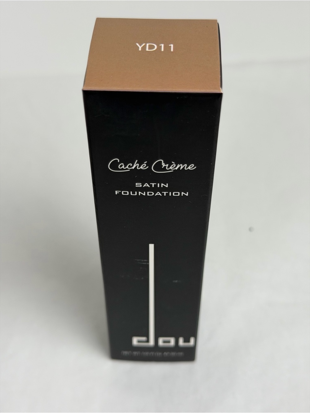 Satin Foundation - YD11 Tan